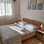 In With Sea View, Terrace, Air Conditioning, Wifi 4752-1 公寓