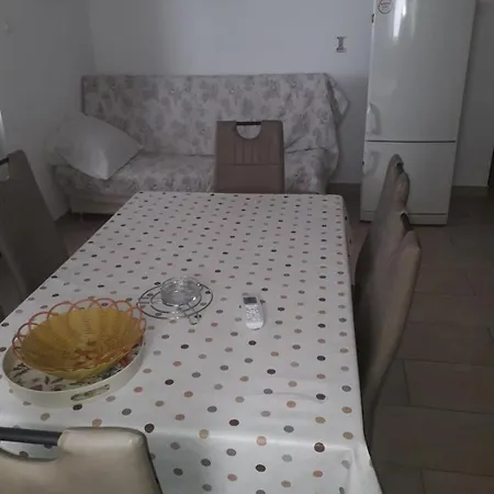 公寓 In With Sea View, Terrace, Air Conditioning, Wifi 4752-1 Vinišće